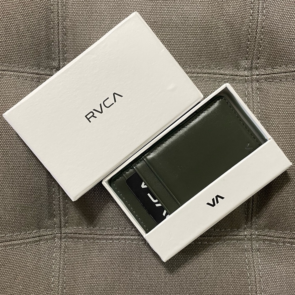 RVCA Slim Magic Wallet Card Holder